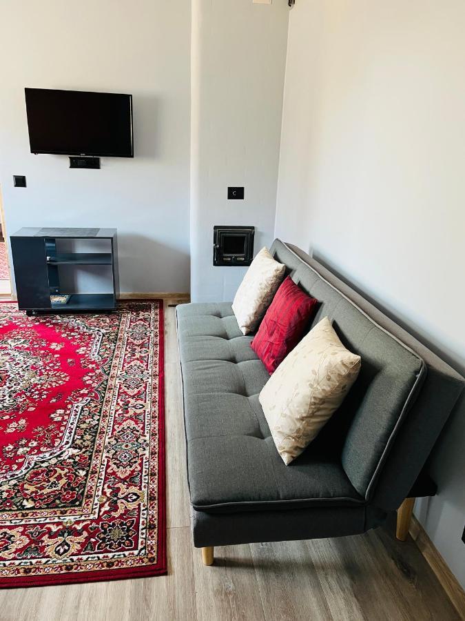 Maria Roomassaare Butas Kuressaare